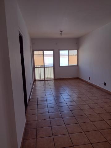 Alugar Apartamento / Padrão em São José do Rio Preto R$ 770,00 - Foto 3