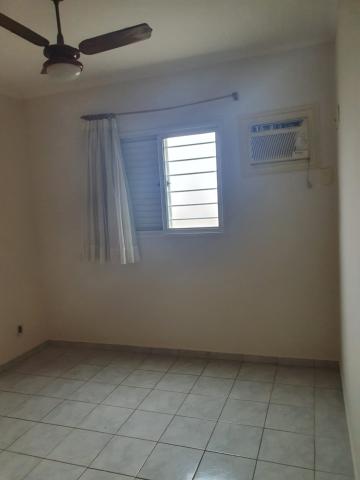 Comprar Apartamento / Padrão em São José do Rio Preto R$ 200.000,00 - Foto 11