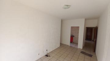 Alugar Apartamento / Padrão em São José do Rio Preto R$ 700,00 - Foto 1