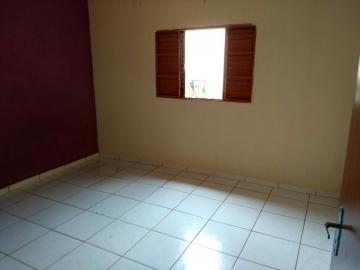 Casa / Padrão em Mirassol , Comprar por R$275.000,00