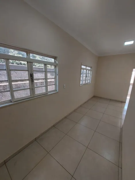 imagem 5 - Casa com edícula no Parque Industrial para Residência ou Comércio. imagem 5 - Casa com edícula no Parque Industrial para Residência ou Comércio.
