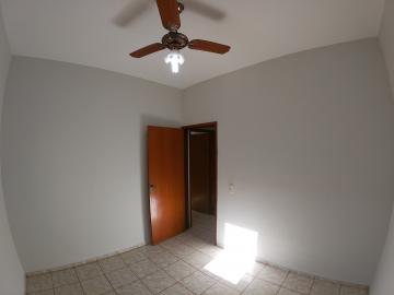 Alugar Casa / Padrão em São José do Rio Preto R$ 1.450,00 - Foto 15