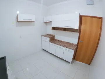 Alugar Casa / Padrão em São José do Rio Preto R$ 1.400,00 - Foto 4