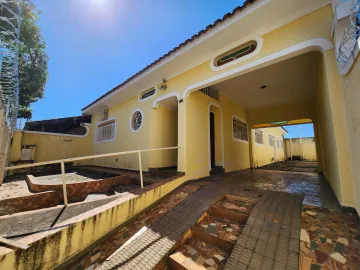 Alugar Casa / Padrão em São José do Rio Preto R$ 1.700,00 - Foto 1