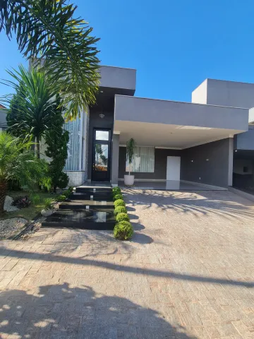 Casa / Condomínio em Mirassol 