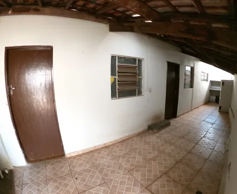 Alugar Casa / Padrão em São José do Rio Preto. apenas R$ 850,00