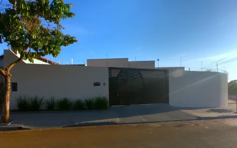 Alugar Casa / Padrão em São José do Rio Preto. apenas R$ 350.000,00