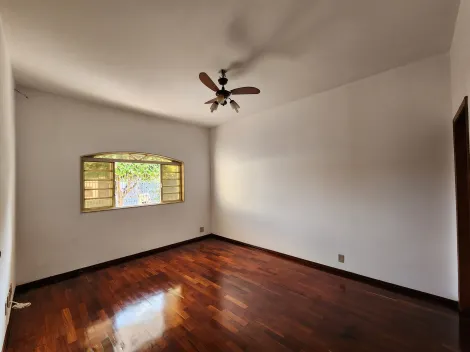 Alugar Casa / Padrão em São José do Rio Preto R$ 2.400,00 - Foto 2
