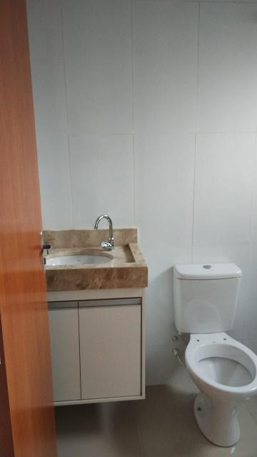 Alugar Casa / Padrão em São José do Rio Preto R$ 2.800,00 - Foto 4