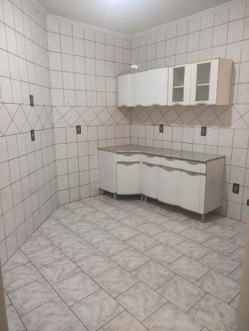 Alugar Apartamento / Padrão em São José do Rio Preto. apenas R$ 250.000,00