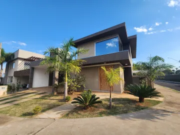 Casa / Condomínio em Mirassol 