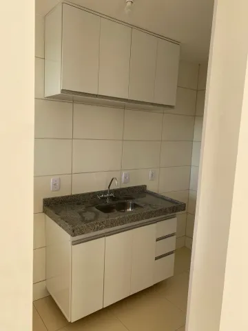Alugar Apartamento / Padrão em São José do Rio Preto R$ 1.100,00 - Foto 1