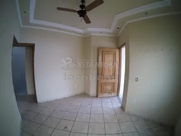 Comprar Casa / Padrão em São José do Rio Preto R$ 220.000,00 - Foto 3