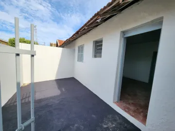 Alugar Casa / Padrão em São José do Rio Preto apenas R$ 700,00 - Foto 1