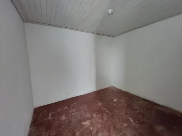 Alugar Casa / Padrão em São José do Rio Preto R$ 700,00 - Foto 3