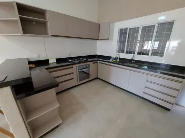 Alugar Casa / Padrão em São José do Rio Preto R$ 2.100,00 - Foto 4