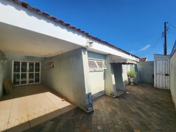 Alugar Casa / Padrão em São José do Rio Preto R$ 2.300,00 - Foto 2