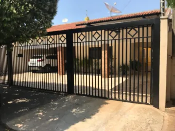 Casa / Padrão em São José do Rio Preto 