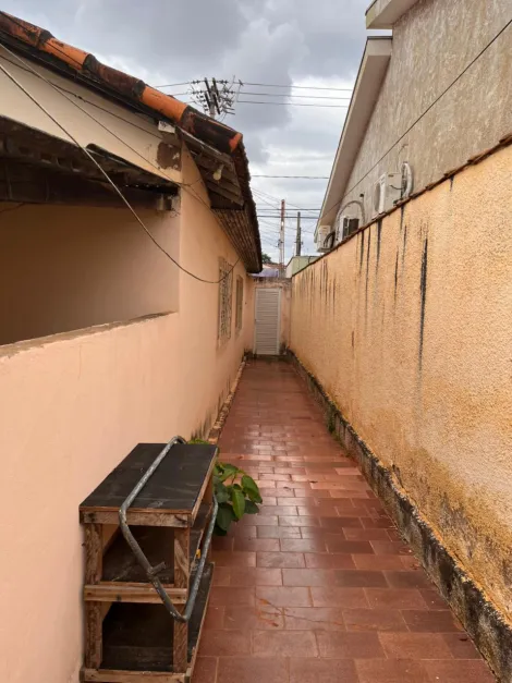 Alugar Casa / Padrão em São José do Rio Preto R$ 1.100,00 - Foto 15