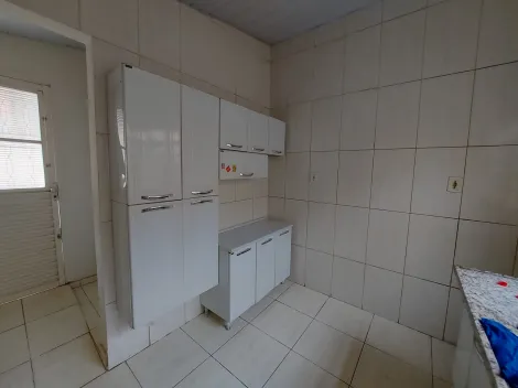 Alugar Casa / Padrão em São José do Rio Preto R$ 1.150,00 - Foto 9