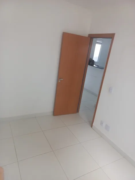 Comprar Apartamento / Padrão em São José do Rio Preto R$ 200.000,00 - Foto 13