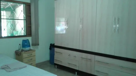 imagem 5 - Vitória Régia - Duas Casas, na frente com 2 dorms, + uma edícula com 1 dorm, sala, coz, wc, forro em PVC, tem 2 vagas cobertas pisos em cerâmica. imagem 5 - Vitória Régia - Duas Casas, na frente com 2 dorms, + uma edícula com 1 dorm, sala, coz, wc, forro em PVC, tem 2 vagas cobertas pisos em cerâmica.
