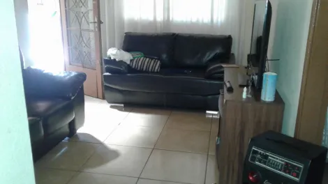 imagem 3 - Vitória Régia - Duas Casas, na frente com 2 dorms, + uma edícula com 1 dorm, sala, coz, wc, forro em PVC, tem 2 vagas cobertas pisos em cerâmica. imagem 3 - Vitória Régia - Duas Casas, na frente com 2 dorms, + uma edícula com 1 dorm, sala, coz, wc, forro em PVC, tem 2 vagas cobertas pisos em cerâmica.