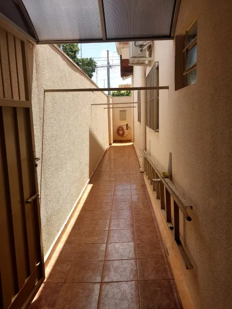 Comprar Casa / Padrão em Fernandópolis R$ 450.000,00 - Foto 9