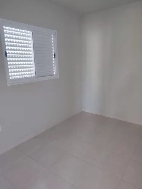 Alugar Casa / Condomínio em São José do Rio Preto R$ 800,00 - Foto 17