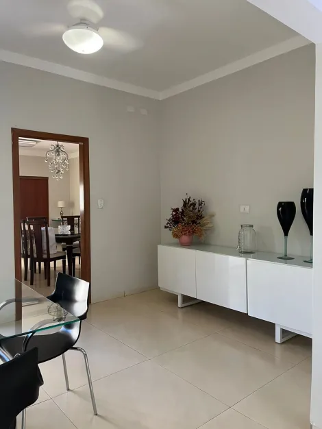 Comprar Casa / Padrão em Fernandópolis R$ 890.000,00 - Foto 4