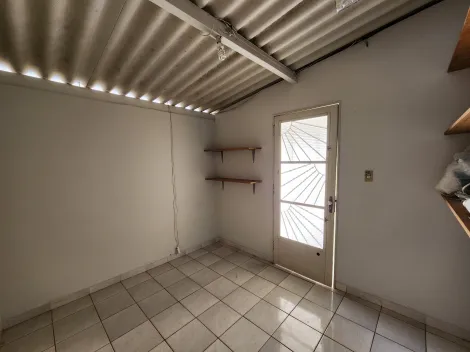 Alugar Casa / Padrão em São José do Rio Preto R$ 1.100,00 - Foto 17
