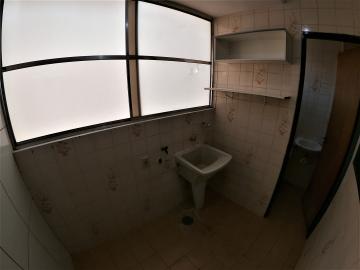 Alugar Apartamento / Padrão em São José do Rio Preto R$ 1.100,00 - Foto 16