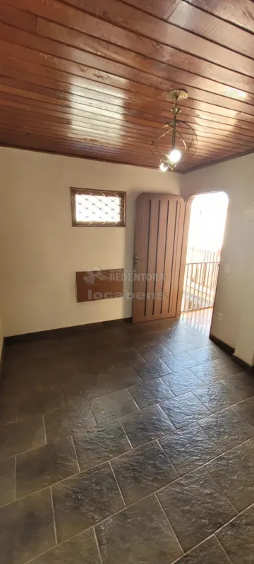 Alugar Casa / Padrão em São José do Rio Preto R$ 3.900,00 - Foto 4