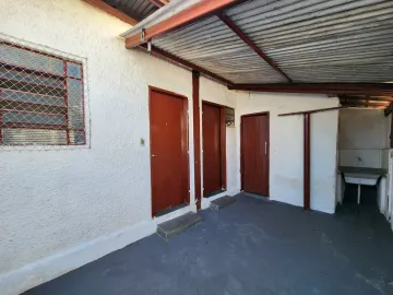 Alugar Casa / Padrão em São José do Rio Preto. apenas R$ 600,00