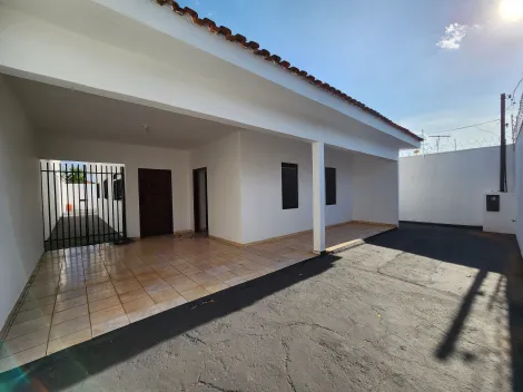 Casa / Padrão em São José do Rio Preto Alugar por R$2.200,00