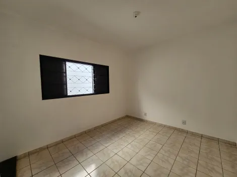 Alugar Casa / Padrão em São José do Rio Preto R$ 2.200,00 - Foto 9