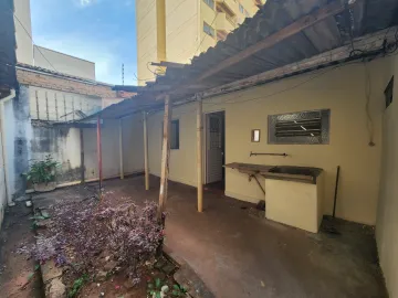 Alugar Casa / Padrão em São José do Rio Preto R$ 700,00 - Foto 2