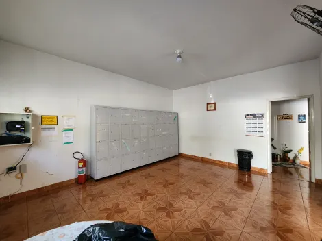 Alugar Casa / Padrão em São José do Rio Preto R$ 2.500,00 - Foto 1