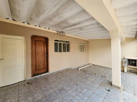 Alugar Casa / Padrão em São José do Rio Preto R$ 1.100,00 - Foto 1