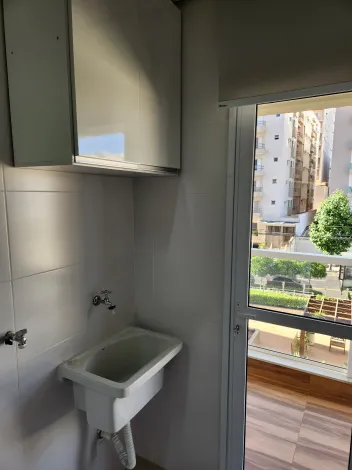 Alugar Apartamento / Padrão em São José do Rio Preto R$ 2.100,00 - Foto 6