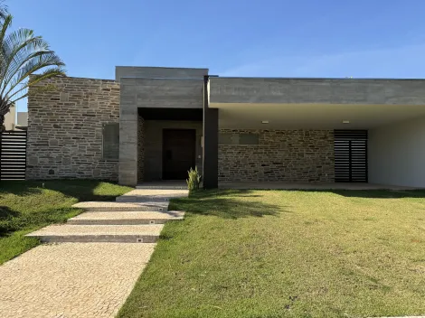 Casa / Condomínio em Mirassol 