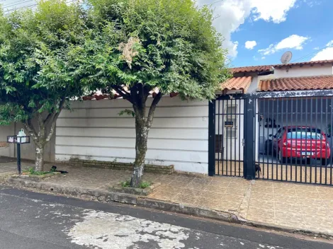 Alugar Casa / Padrão em Mirassol. apenas R$ 550.000,00