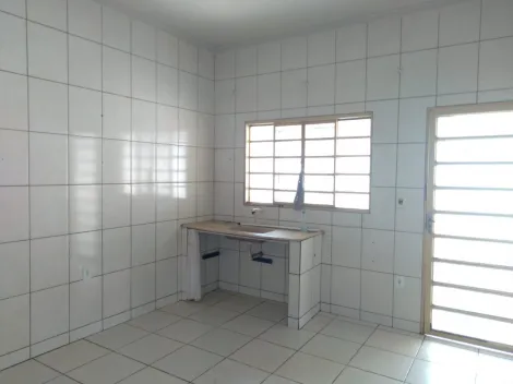 Alugar Casa / Padrão em São José do Rio Preto R$ 800,00 - Foto 9