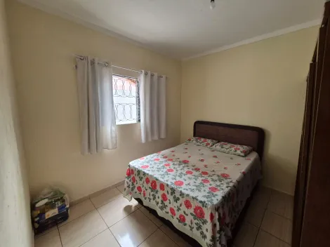 Alugar Casa / Padrão em São José do Rio Preto R$ 600,00 - Foto 4