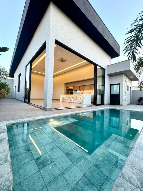 Alugar Casa / Condomínio em São José do Rio Preto. apenas R$ 4.200.000,00