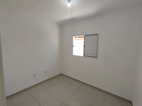 Alugar Casa / Padrão em São José do Rio Preto R$ 800,00 - Foto 4