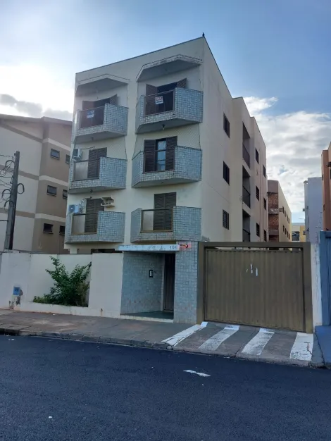 Alugar Apartamento / Padrão em São José do Rio Preto. apenas R$ 240.000,00