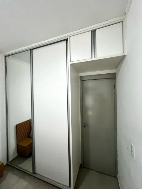Comprar Apartamento / Padrão em São José do Rio Preto R$ 220.000,00 - Foto 6