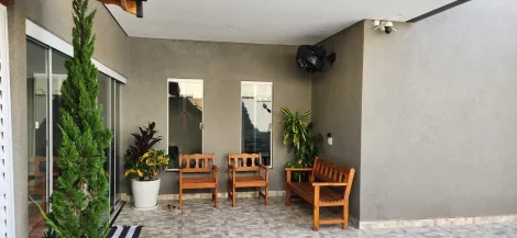 Comprar Casa / Padrão em Guapiaçu R$ 895.000,00 - Foto 2
