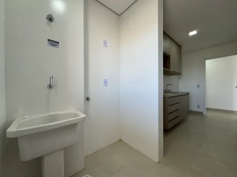 Alugar Apartamento / Padrão em São José do Rio Preto R$ 2.500,00 - Foto 6